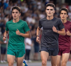 hombres corriendo